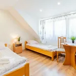 Apartament I Pokoje Goscinne U Lusi - Basen Z Podgrzewana Woda Od Czerwca Homestay