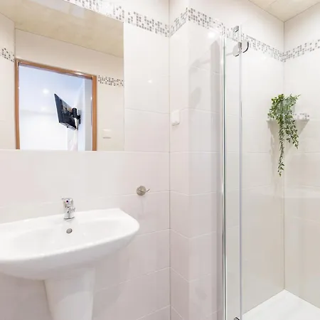 I Goscinne U Lusi - Szkolka Narciarska Obok Wisła