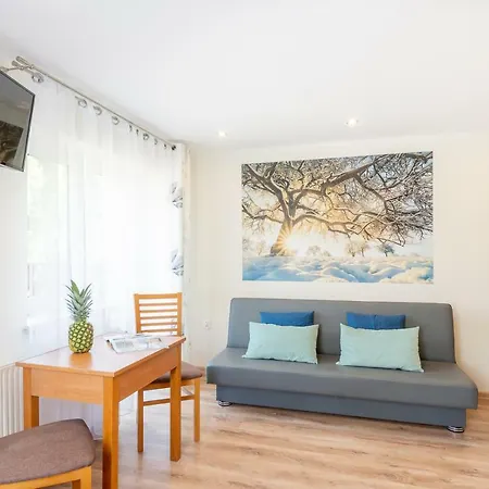 I Goscinne U Lusi - Szkolka Narciarska Obok * Wisła