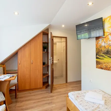 I Goscinne U Lusi - Szkolka Narciarska Obok